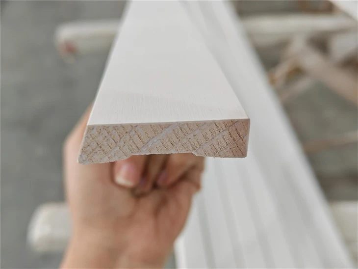 Gesso Trim 단일 베벨 스커트 및 Architrave